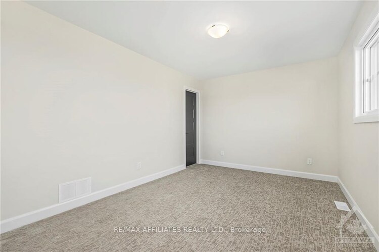 1035 CHABLIS Crescent, Russell, ON, 602 - Embrun