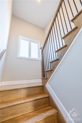 1400 CAROLINE Court, Stormont, Dund, ON , MLS #X9515639 , Image - 1