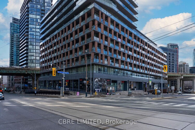 165 Fort York Boulevard, Toronto, ON, Niagara