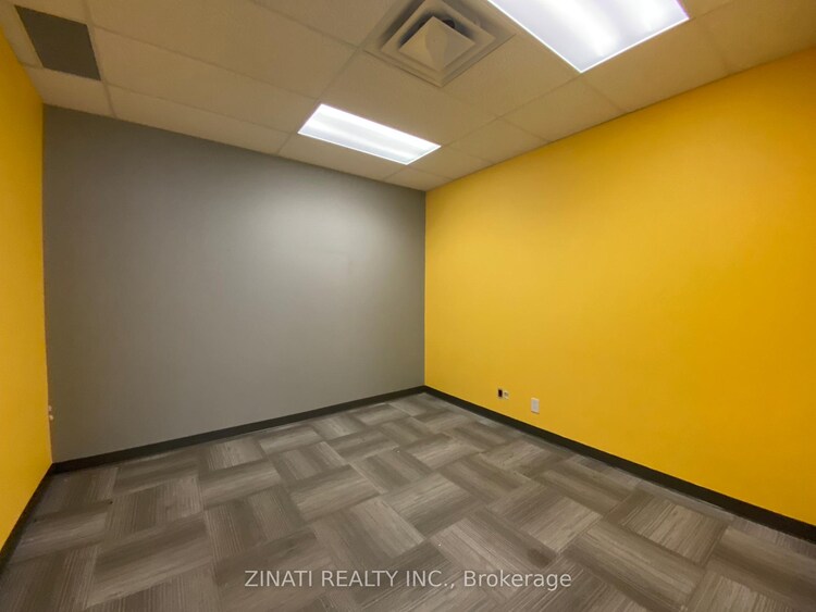 2305 St Laurent Boulevard, Hunt Club - South Keys and Area, ON, 3807 - St. Laurent Industrial Park