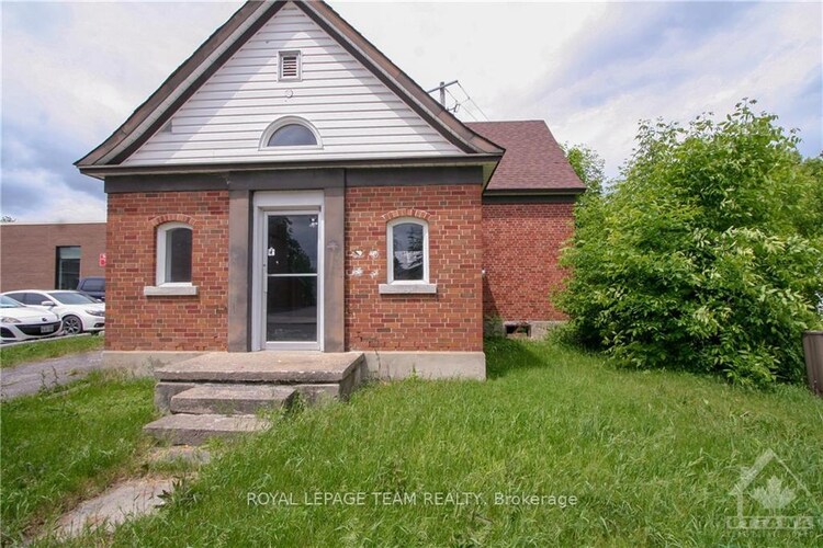 10 KING Street, North Dundas, ON, 705 - Chesterville