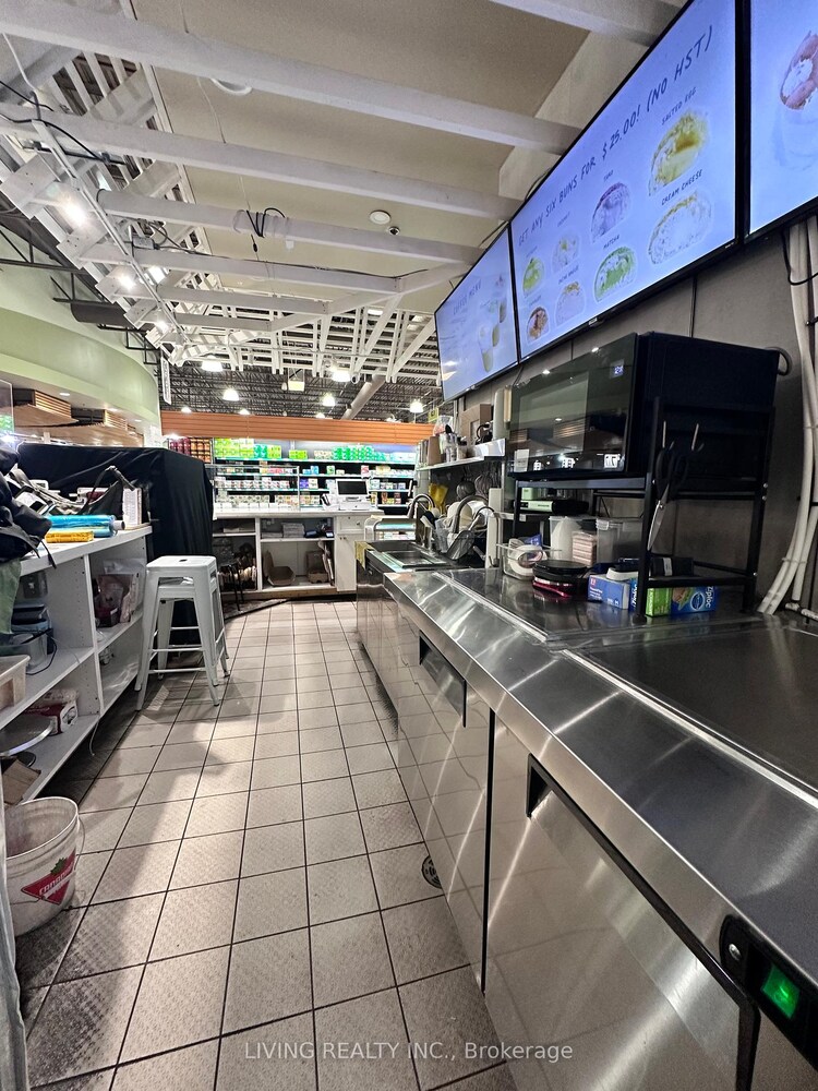 4557 Hurontario Street, Mississauga, ON, Hurontario