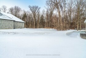 1265 RIVERDALE Avenue, Stormont, Dund, ON , MLS #X12121890 , Image - 1