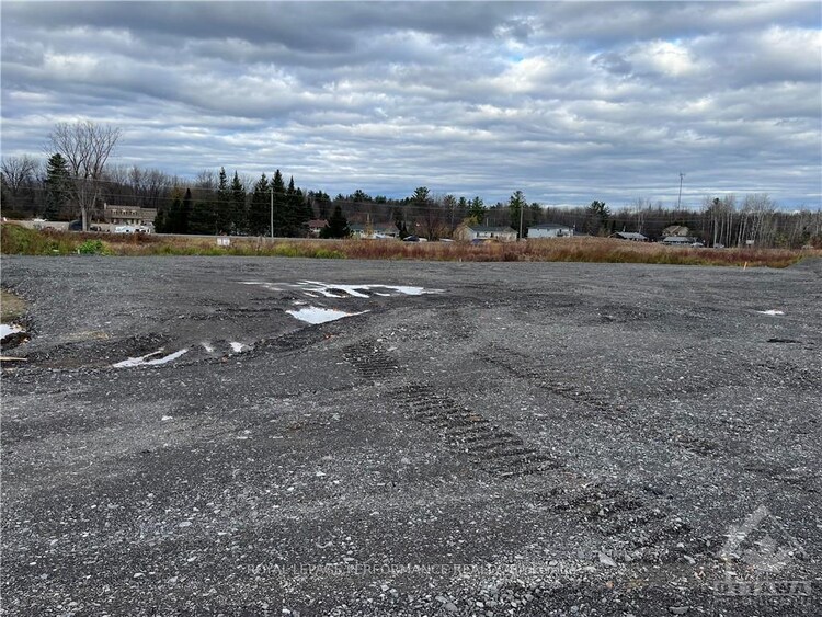 820 SUMMIT Lane, Clarence-Rockland, ON, 607 - Clarence/Rockland Twp