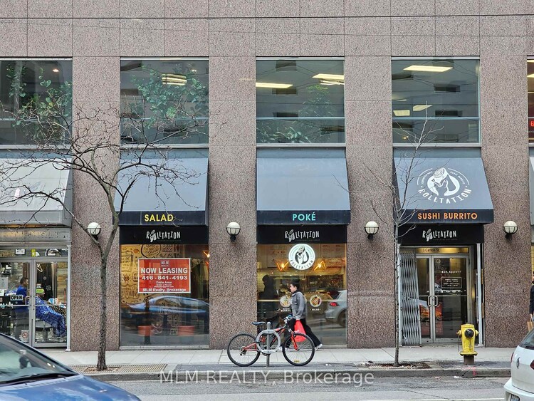 3 Carlton Street, Toronto, ON, Bay Street Corridor