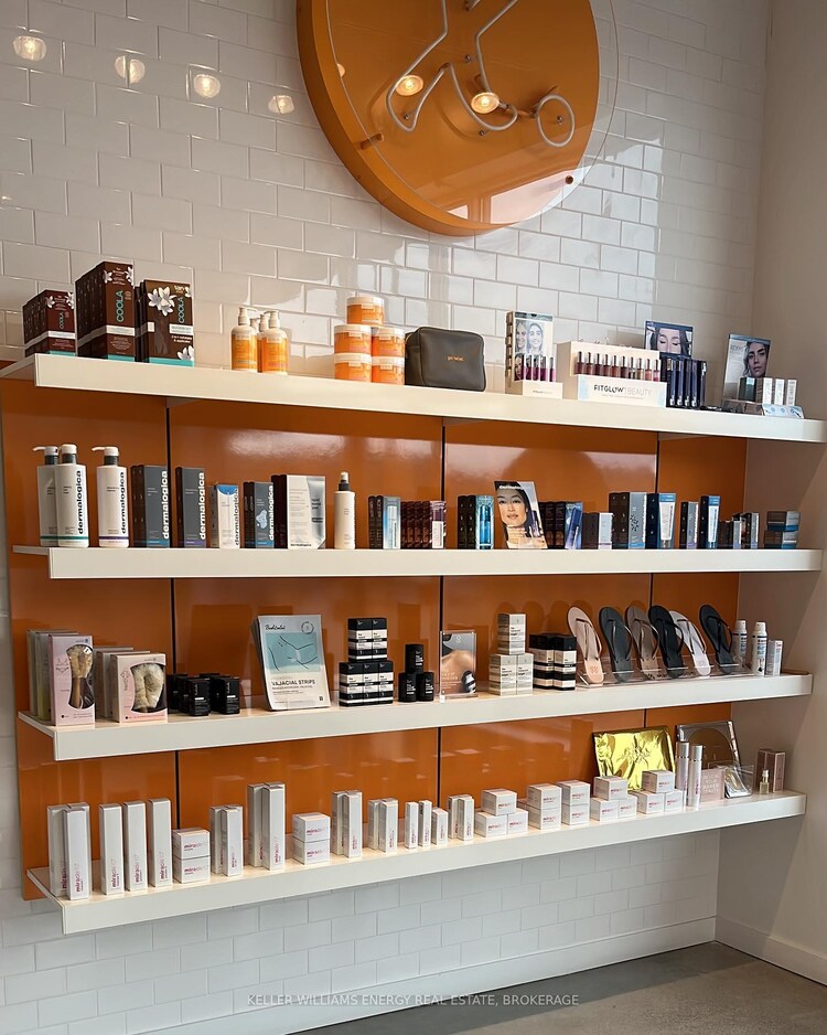 820 Kingston Road, Pickering, ON, Woodlands