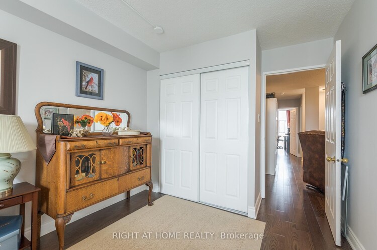 454 Centre Street S, Oshawa, ON, Central