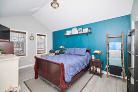 6263 Valley Way, Niagara, ON , MLS #X12058611 , Image - 1