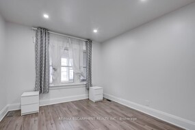 38 Ashford Boulevard, Hamilton, ON
