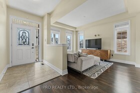 9486 Tallgrass Avenue, Niagara, ON , MLS #X12617270 , Image - 1