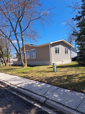 21 Kalisch Avenue, Huron, ON , MLS #X12059344 , Image - 1