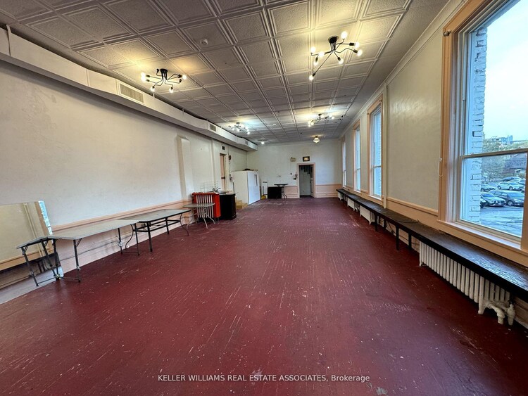 486 Queen Street W, Toronto, ON, Kensington-Chinatown