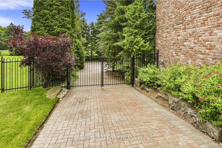 11 Prestwick Place, Brantford, ON, 