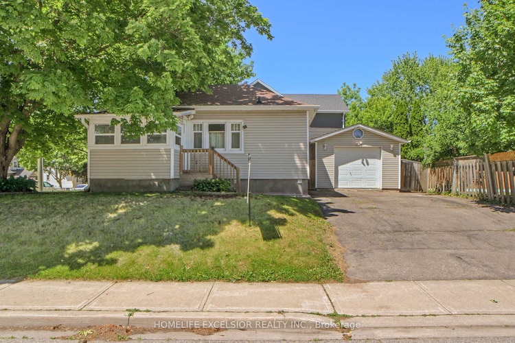 829 Athol Street, Whitby, ON, Downtown Whitby