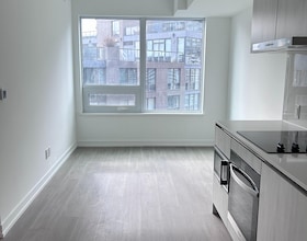 8 Wellesley Street W, Toronto, ON , MLS #C12925744 , Image - 1