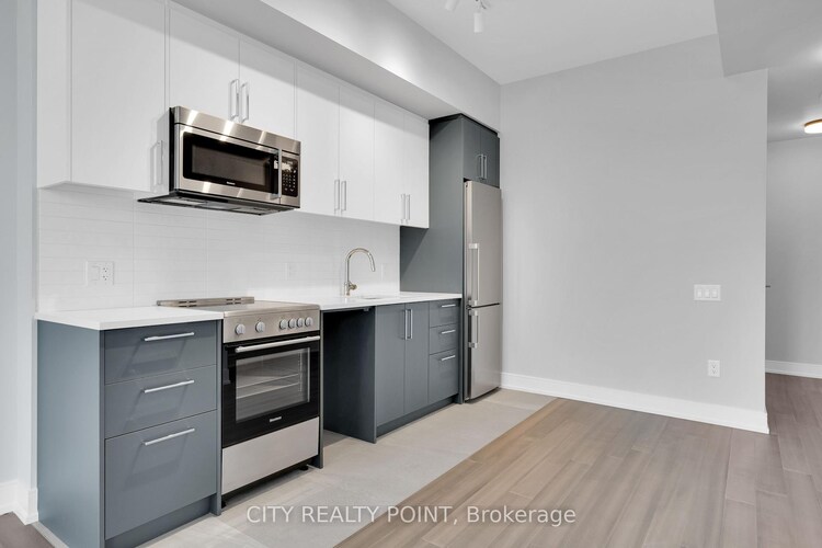 664 Spadina Avenue, Toronto, ON, University