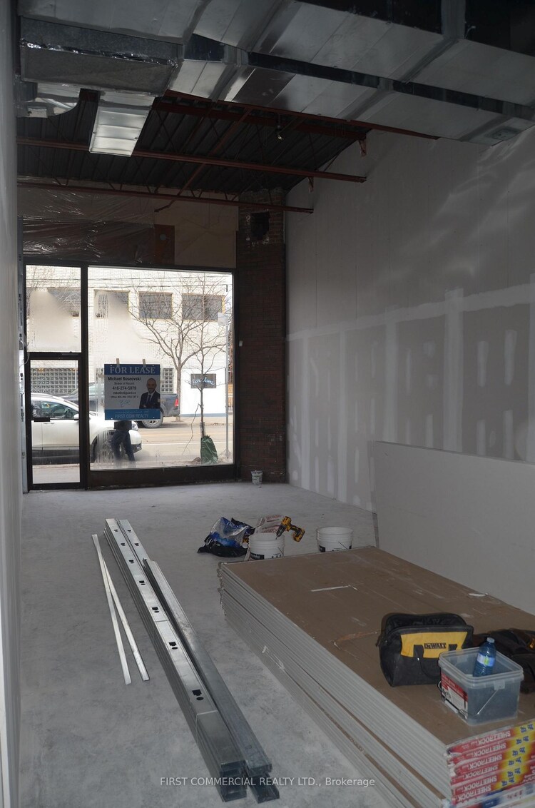 811 Dundas Street W, Toronto, ON, Trinity-Bellwoods