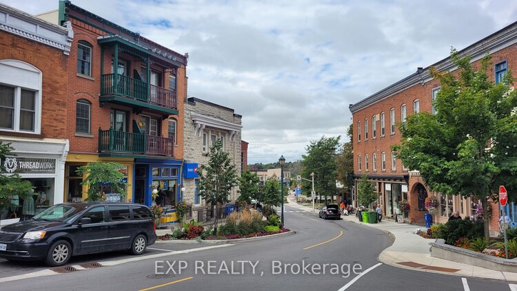 73 Mill Street, Mississippi Mills, ON, 911 - Almonte