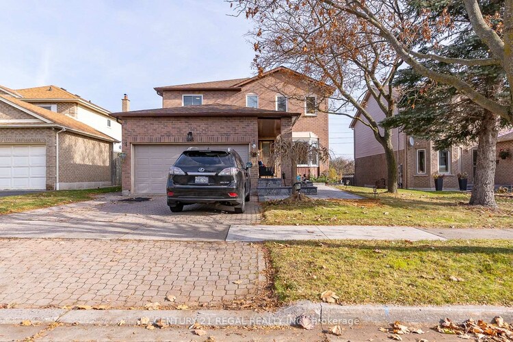 28 Upland Drive, Whitby, ON, Blue Grass Meadows