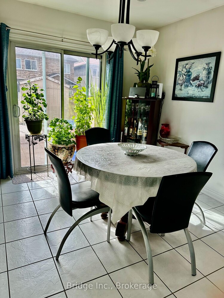 63 Norwood Avenue, Vaughan, ON, Maple