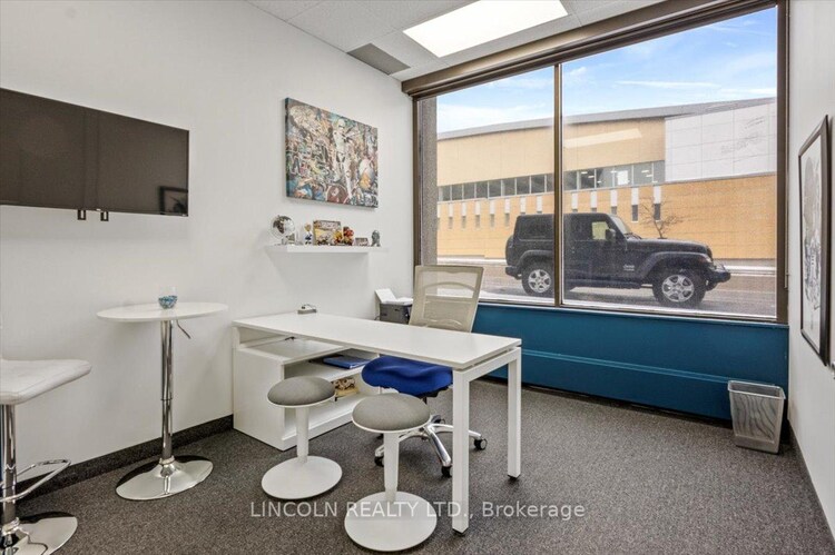 50 Richmond Street E, Oshawa, ON, O'Neill