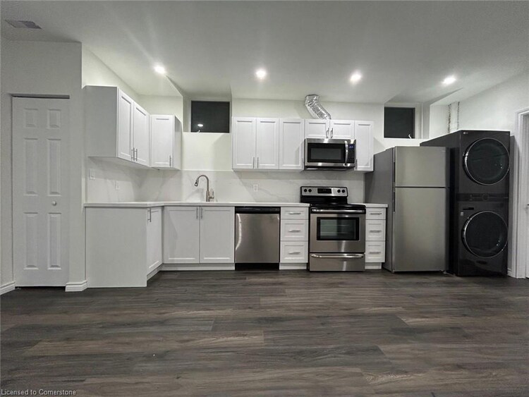 31 Sofitel Drive, Kitchener, ON, 