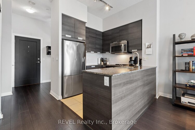 75 Eglinton Avenue W, Mississauga, ON, Hurontario