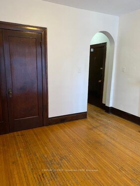295 Dufferin Avenue, Middlesex, ON , MLS #X12066958 , Image - 1