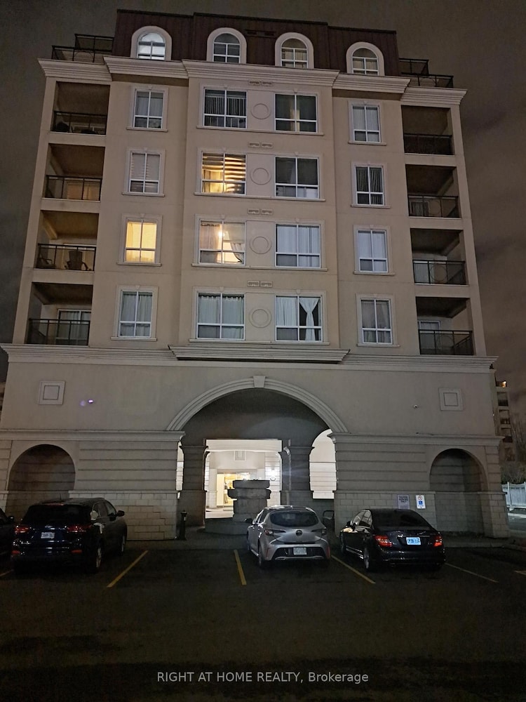 1 Maison Parc Court, Vaughan, ON, Lakeview Estates