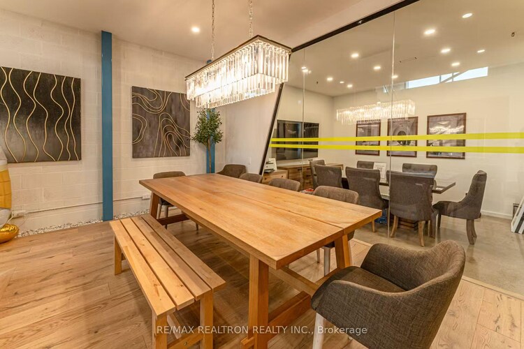 10950 Woodbine Avenue, Markham, ON, Victoria Square