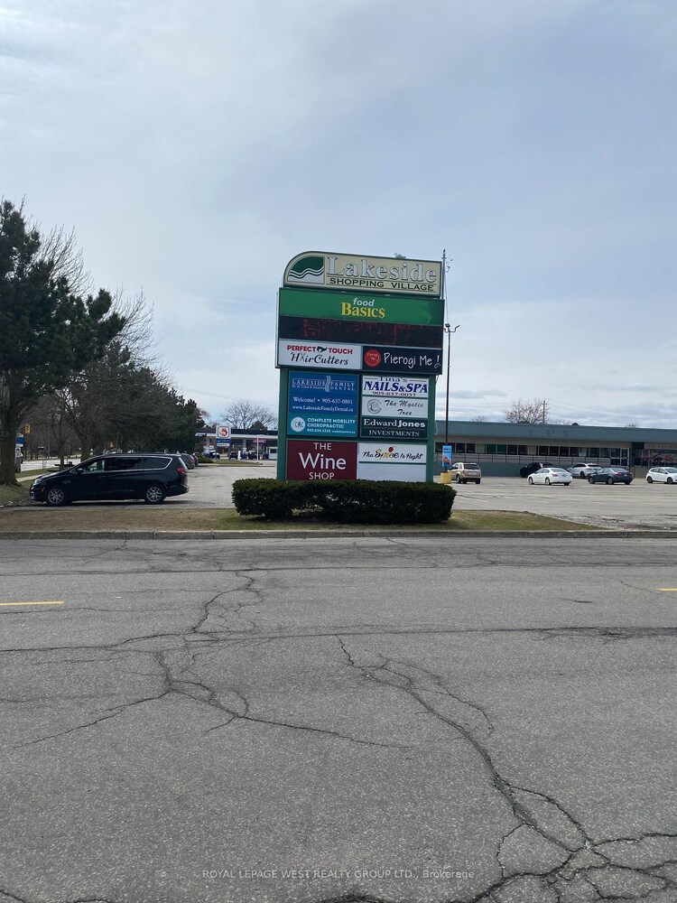 5381 Lakeshore Road, Burlington, ON, Appleby