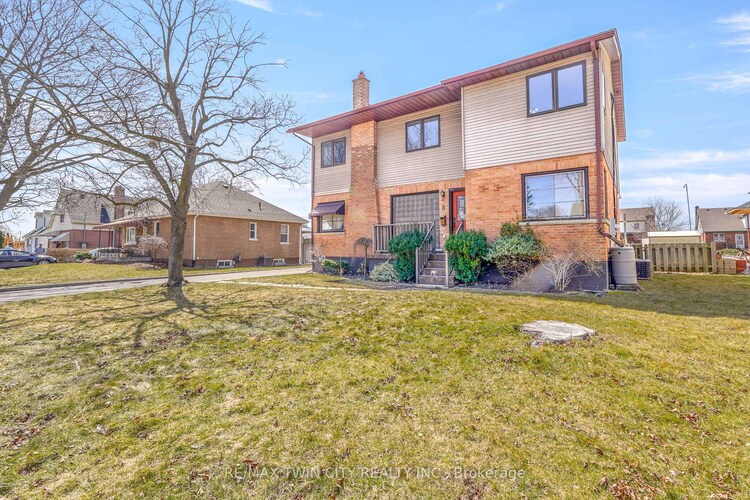 8 Cecil Avenue, Brantford, ON, 