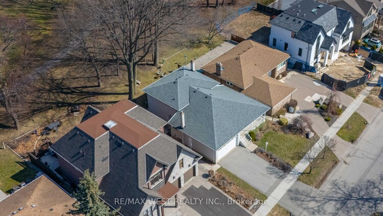 28 Braywin Drive, Toronto, ON, Kingsview Village-The Westway