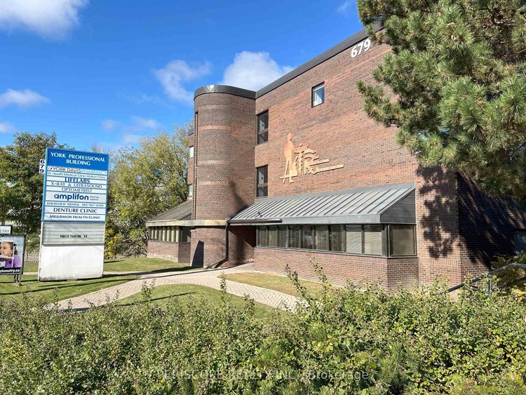 679 Davis Drive, Newmarket, ON, Huron Heights-Leslie Valley