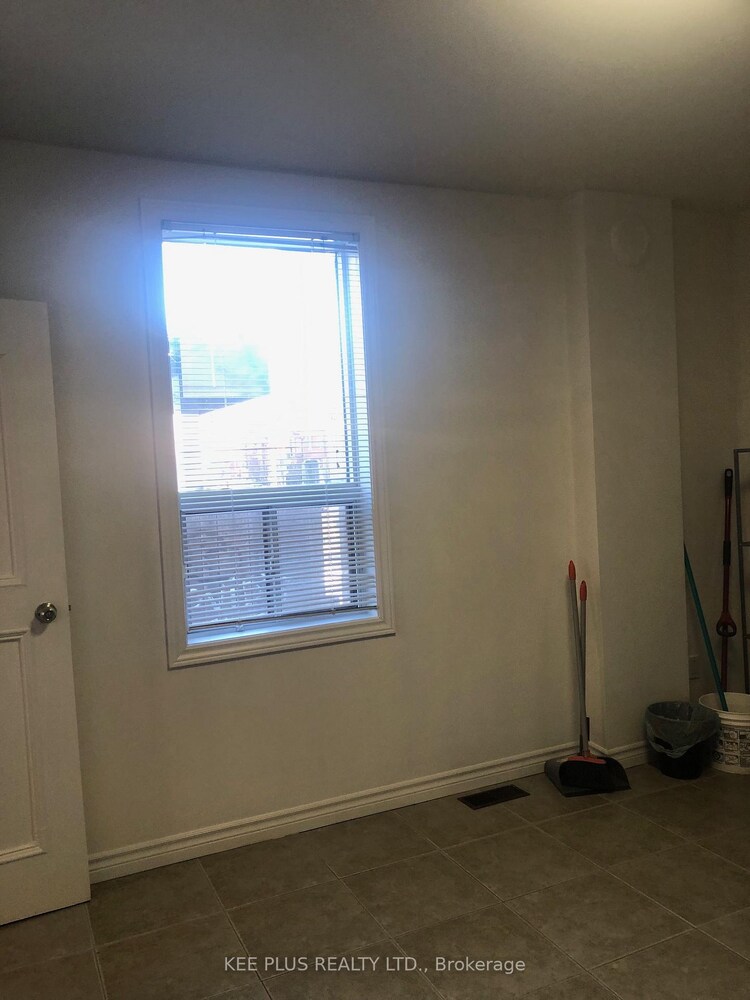 86 Pape Avenue, Toronto, ON, South Riverdale