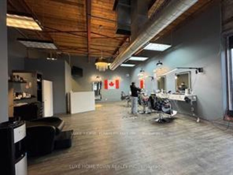 22 Market Street S, Brantford, ON, 