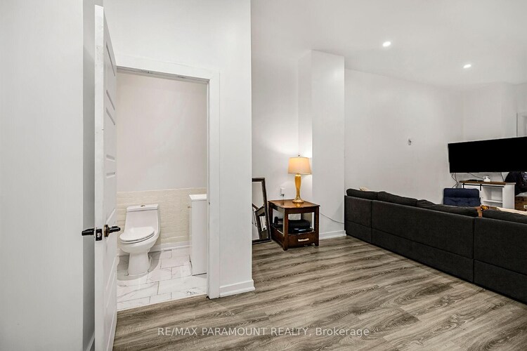 121 Mulock Avenue, Toronto, ON, Junction Area