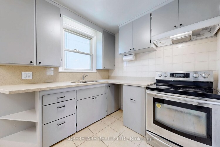 156 Hillside Avenue, Toronto, ON, Mimico