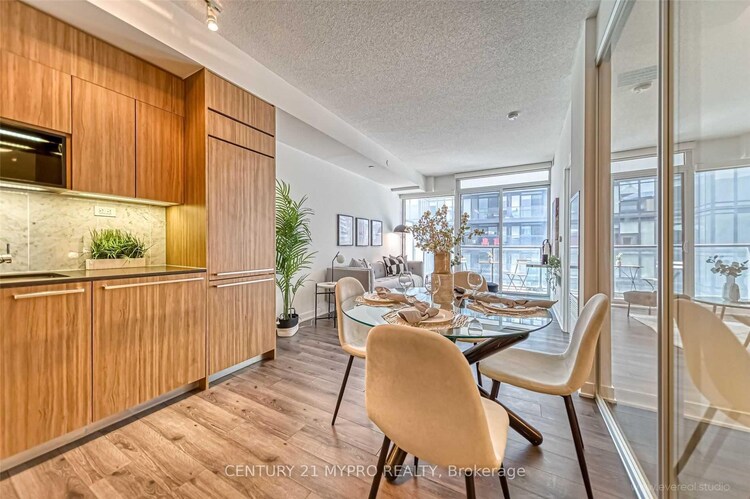 90 Queens Wharf Road S, Toronto, ON, Waterfront Communities C1