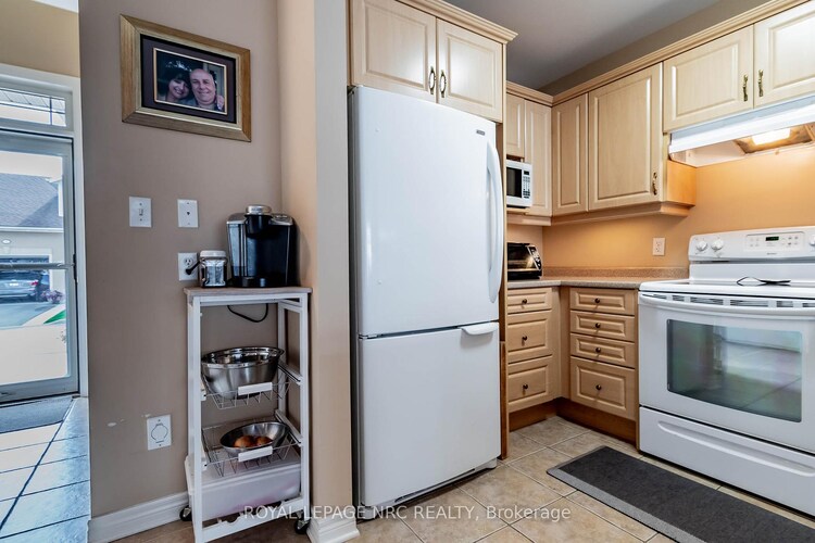 4300 Kalar Road, Niagara Falls, ON, 213 - Ascot