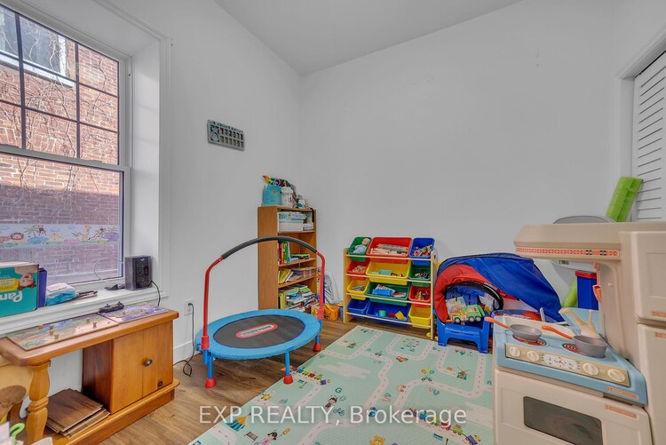 19 Isabel Street, Belleville, ON, Belleville Ward