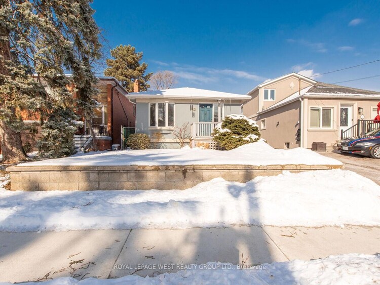 42 Tilden Crescent N, Toronto, ON, Humber Heights