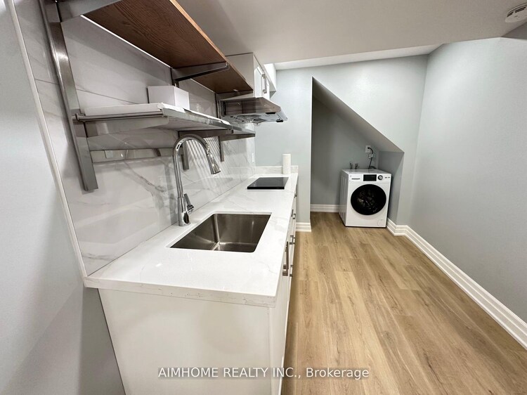 130 Hollybush Drive, Vaughan, ON, Maple