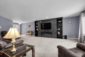 51 Queen Street, Middlesex, ON , MLS #X12423645 , Image - 1