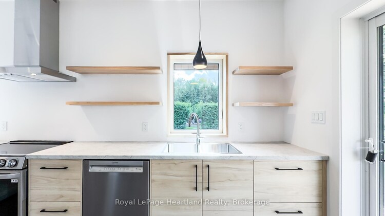 89 ISOBEL Street, Ashfield-Colborne-Wawanosh, ON, West Wawanosh