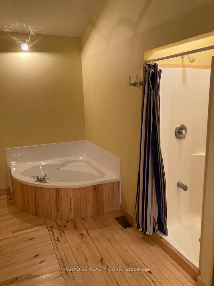 4968 Nigh Road, Fort Erie, ON, 336 - Point Abino