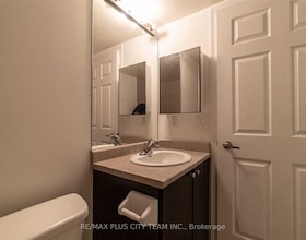 19 Grand Trunk Crescent, Toronto, ON , MLS #C13003270 , Image - 1