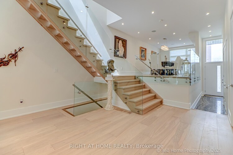 1036 Enola Avenue, Mississauga, ON, Lakeview