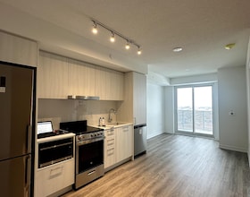 195 Commerce Street, York, ON , MLS #N12836120 , Image - 1