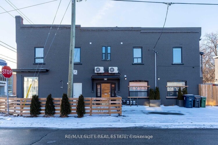 3224 Danforth Avenue, Toronto, ON, Oakridge